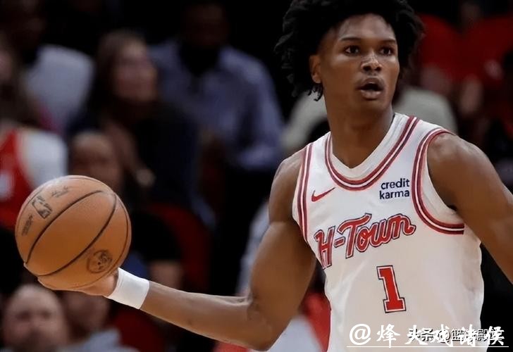 火箭3小将关键球集体暴走！最后5分钟合砍13分，就差阿门了！